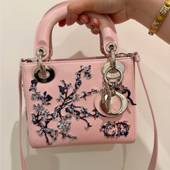 Limited Edition Lady Dior Pink Embroidered Sequin Floral Bag Christian Dior - Picture 4 of 17